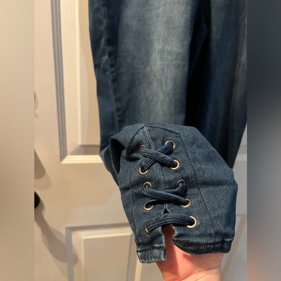 JLO Jeggings - Picture 2 of 4